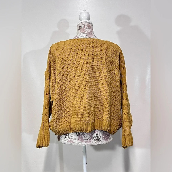 🛍️ Mustard yellow FAVLUX sweater size S. - Picture 5 of 13